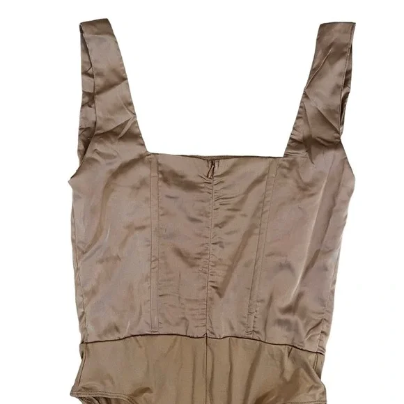 Princess Polly Nude Taupe New Bodysuit With Shirred Square Neckline Boning sz 6 - Picture 8 of 9